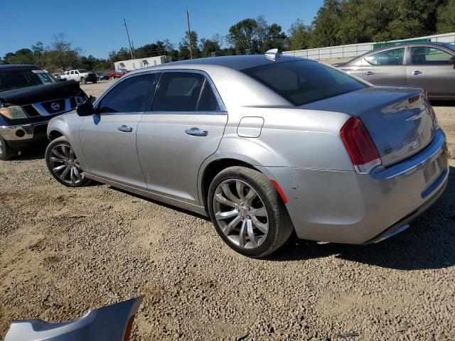 2C3CCAEG2JH127091 - 2018 CHRYSLER 300 LIMITED SILVER photo 2