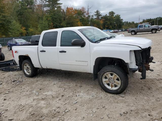 3GCPKSE37BG302066 - 2011 CHEVROLET SILVERADO K1500 LT WHITE photo 4