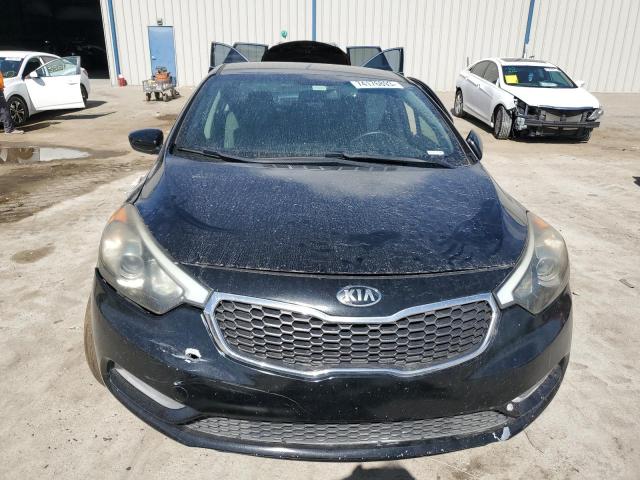 KNAFK4A68G5502974 - 2016 KIA FORTE LX BLACK photo 5