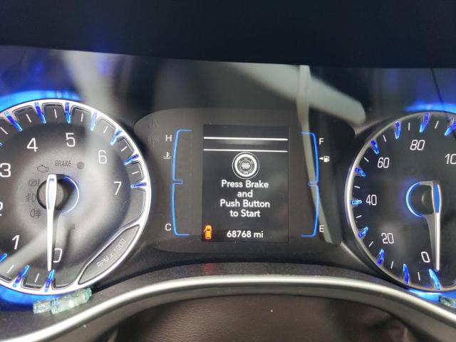 2C4RC1BG3JR203986 - 2018 CHRYSLER PACIFICA TOURING L WHITE photo 9