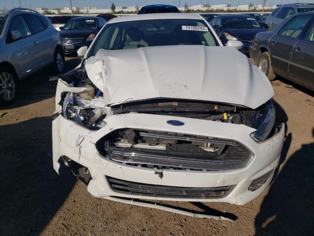 1FA6P0G71F5130976 - 2015 FORD FUSION S WHITE photo 5