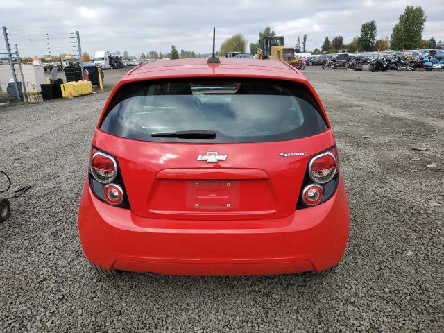 1G1JA6SH6F4132326 - 2015 CHEVROLET SONIC LS წითელი ფოტო 6