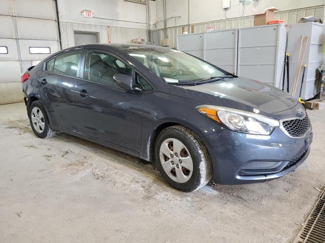 KNAFX4A66G5496982 - 2016 KIA FORTE LX BLUE photo 4