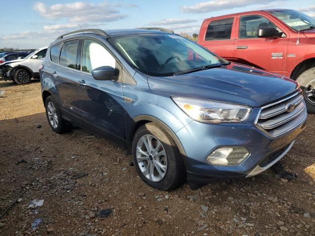 1FMCU9GD5JUC63248 - 2018 FORD ESCAPE SE BLUE photo 4