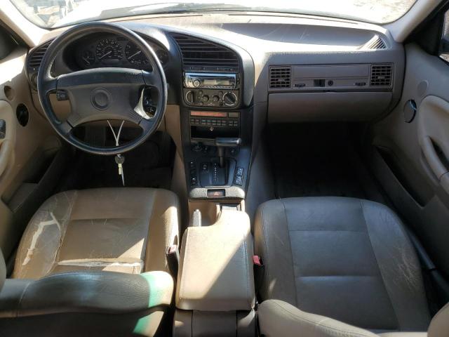 WBACB4318PFL04815 - 1993 BMW 325 I AUTOMATIC WHITE photo 8