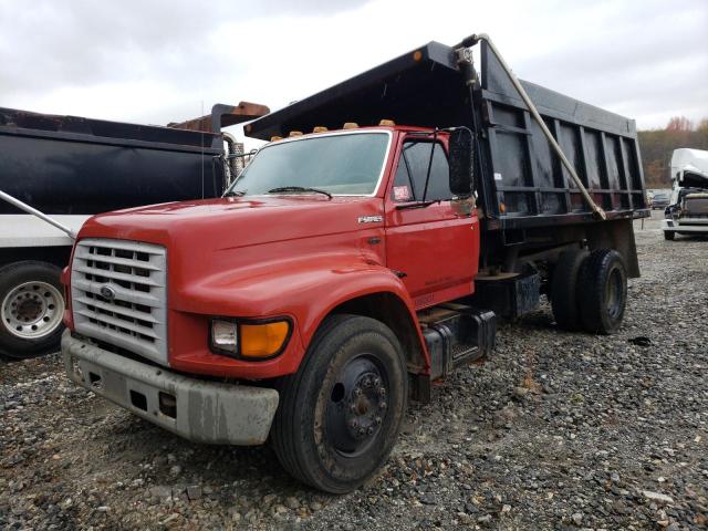 1FDNF80C2WVA13708 - 1998 FORD F800 RED photo 2