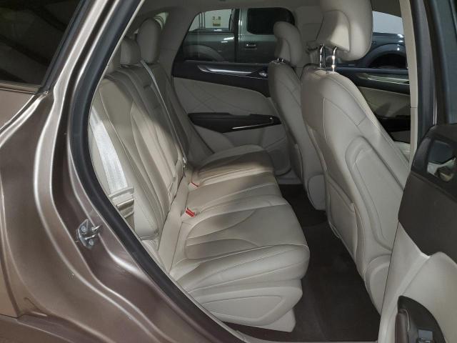 5LMCJ1D93JUL03740 - 2018 LINCOLN MKZ PREMIERE SILVER photo 10