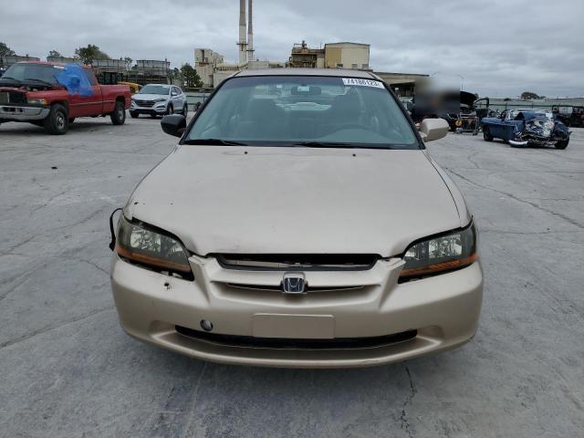 1HGCG5642YA117201 - 2000 HONDA ACCORD LX TAN photo 5