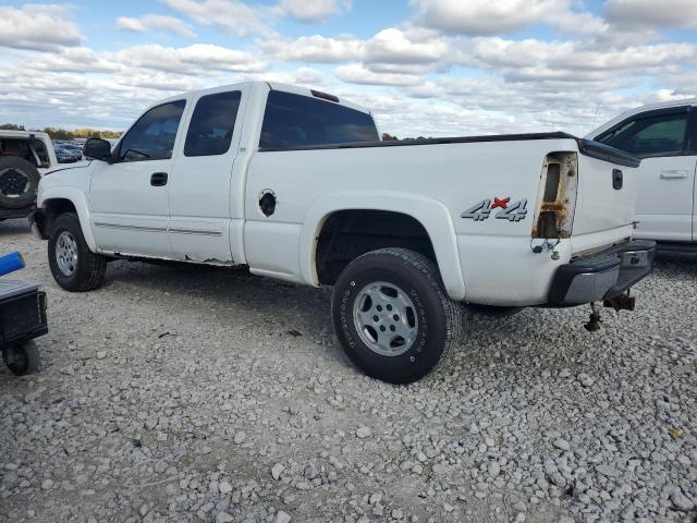 1GCEK19T54E161567 - 2004 CHEVROLET SILVERADO K1500 WHITE photo 2