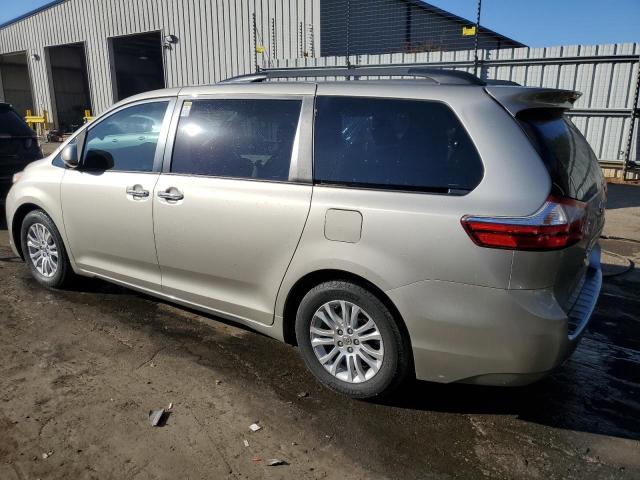 5TDYK3DC0FS621277 - 2015 TOYOTA SIENNA XLE SILVER photo 2