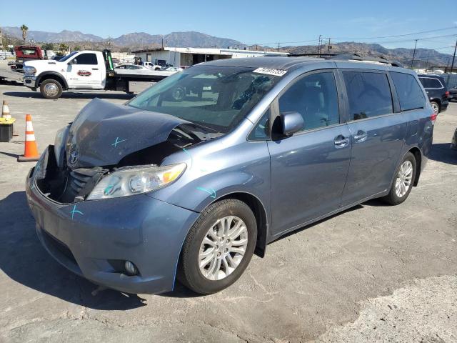 5TDYK3DC3ES513962 - 2014 TOYOTA SIENNA XLE BLUE photo 1