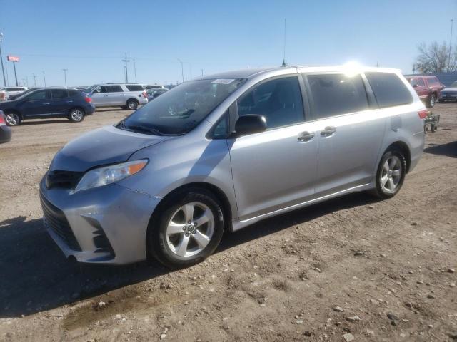 5TDZZ3DC3JS944313 - 2018 TOYOTA SIENNA L GRAY photo 1