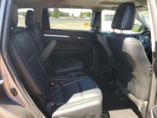 5TDJZRFH8JS533935 - 2018 TOYOTA HIGHLANDER SE GRAY photo 11