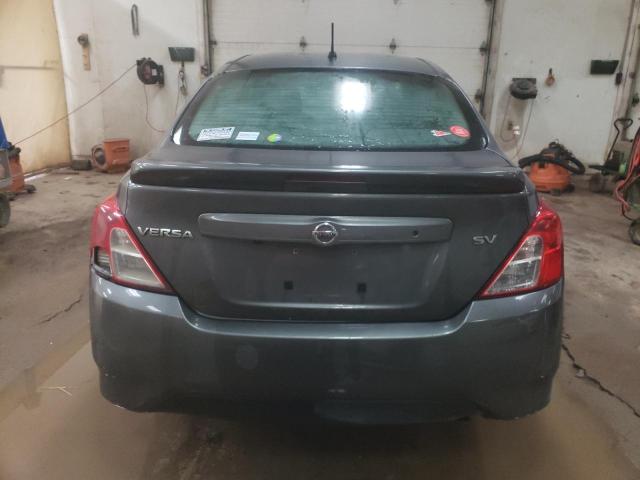 3N1CN7AP6KL806324 - 2019 NISSAN VERSA S GRAY photo 6