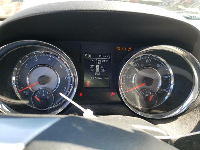 2A4RR8DG7BR682400 - 2011 CHRYSLER TOWN & COU TOURING L WHITE photo 9