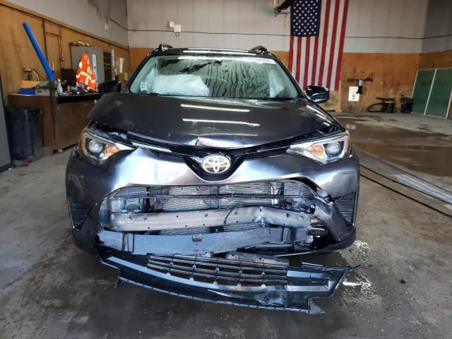 JTMBFREV4JJ247341 - 2018 TOYOTA RAV4 LE GRAY photo 5