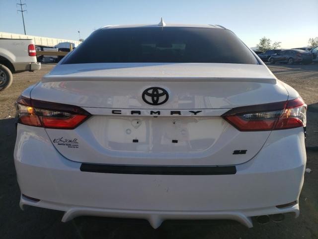4T1G11AK2PU764173 - 2023 TOYOTA CAMRY SE NIGHT SHADE WHITE photo 6