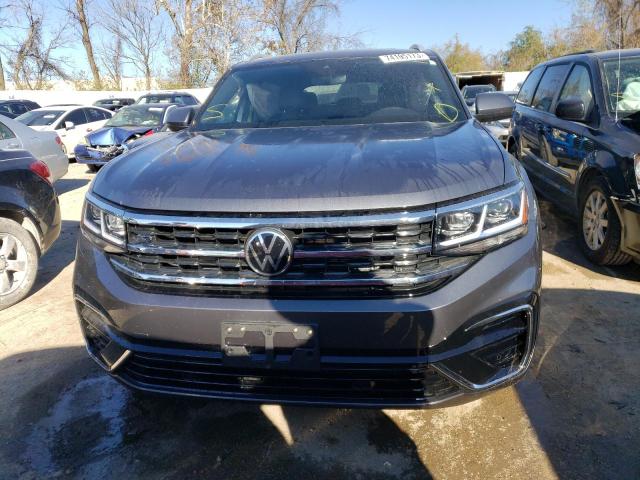 1V2RE2CAXLC218019 - 2020 VOLKSWAGEN ATLAS CROS SEL R-LINE GRAY photo 5