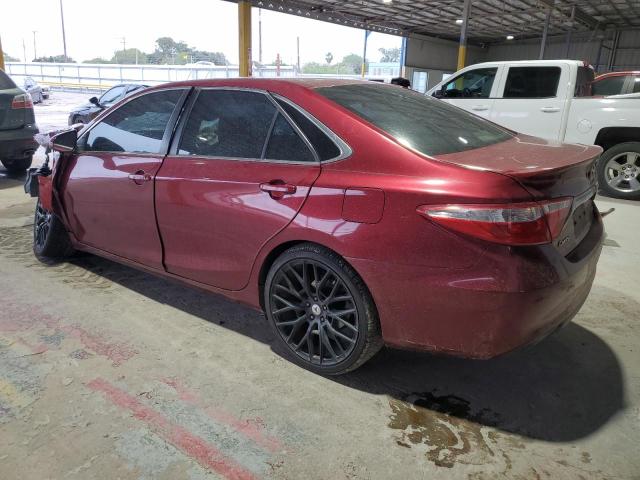 4T1BF1FK7HU692862 - 2017 TOYOTA CAMRY LE RED photo 2