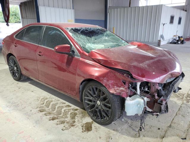 4T1BF1FK7HU692862 - 2017 TOYOTA CAMRY LE RED photo 4
