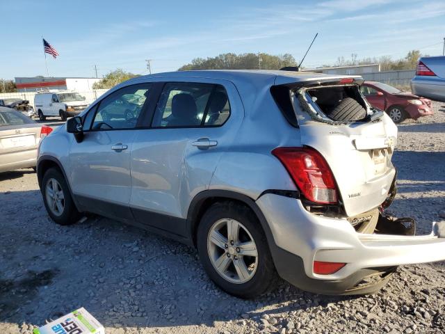 3GNCJKSB6KL388806 - 2019 CHEVROLET TRAX LS SILVER photo 2