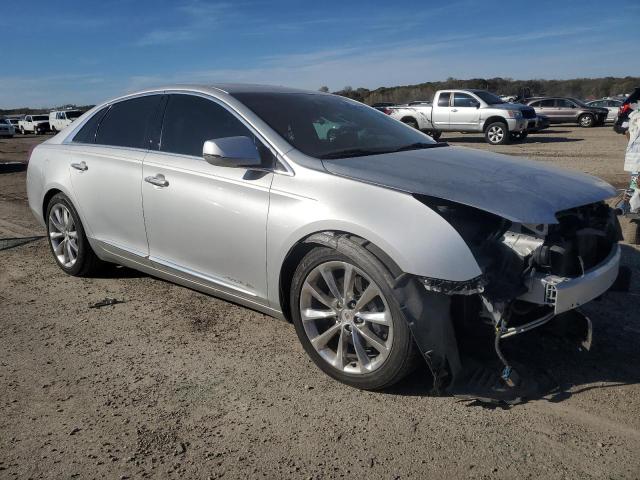 2G61S5S38D9106374 - 2013 CADILLAC XTS PREMIUM COLLECTION SILVER photo 4