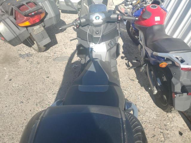 WB40C1904KS876142 - 2019 BMW C 400 X BLUE photo 6