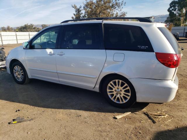 5TDZK22CX7S082038 - 2007 TOYOTA SIENNA XLE WHITE photo 2