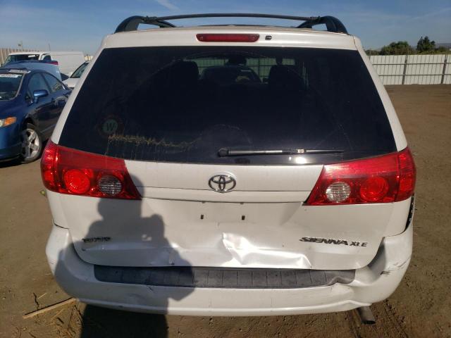 5TDZK22CX7S082038 - 2007 TOYOTA SIENNA XLE WHITE photo 6