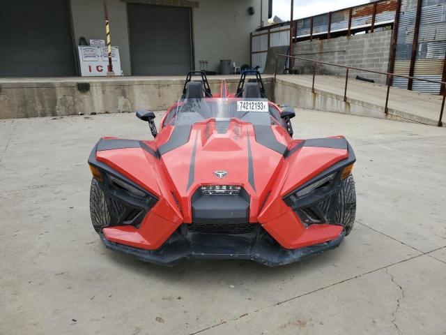 57XAAPHD9L8140398 - 2020 POLARIS SLINGSHOT SL RED photo 2