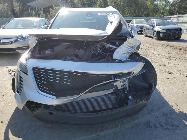 1GYAZAR41KF102262 - 2019 CADILLAC XT4 LUXURY SILVER photo 5