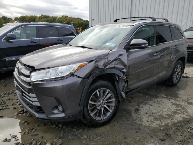 2019 TOYOTA HIGHLANDER SE, 