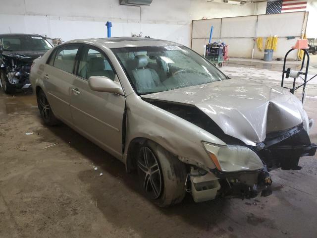 4T1BK36B15U035266 - 2005 TOYOTA AVALON XL BEIGE photo 4