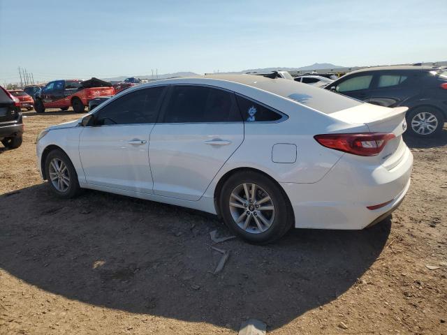 5NPE24AF4HH518038 - 2017 HYUNDAI SONATA SE WHITE photo 2