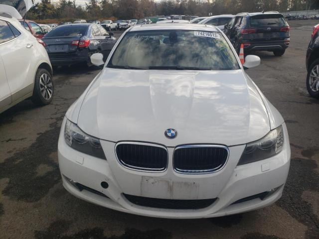 WBAPK53539A513891 - 2009 BMW 328 XI SULEV WHITE photo 5