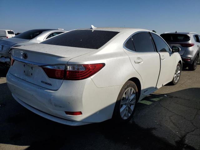 JTHBW1GGXE2047501 - 2014 LEXUS ES 300H WHITE photo 3