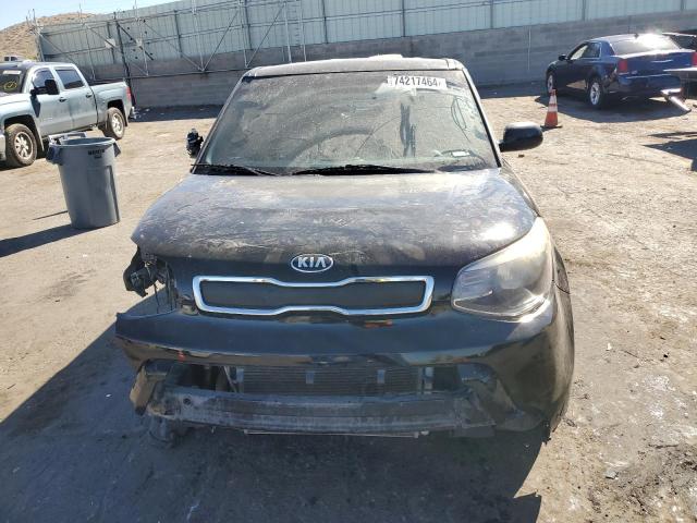 KNDJN2A2XF7761300 - 2015 KIA SOUL BLACK photo 5