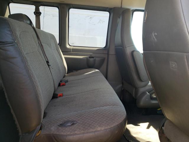 1GAZGPFG1K1241507 - 2019 CHEVROLET EXPRESS G3 LT WHITE photo 11