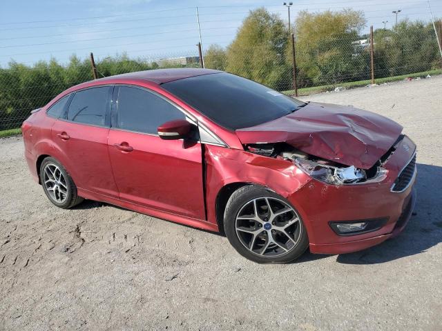 1FADP3F24HL321000 - 2017 FORD FOCUS SE RED photo 4