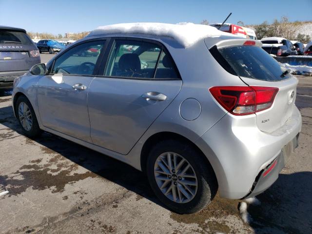 3KPA35AB6JE088814 - 2018 KIA RIO EX SILVER photo 2