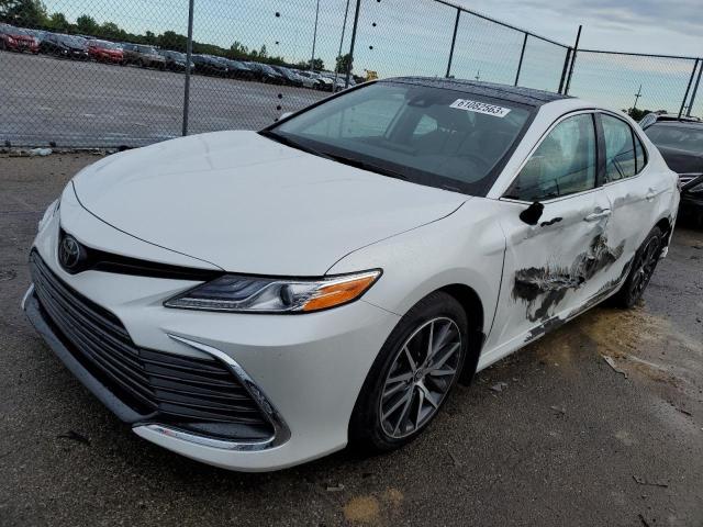 2022 TOYOTA CAMRY XLE, 