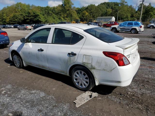 3N1CN7AP3JL837965 - 2018 NISSAN VERSA S WHITE photo 2