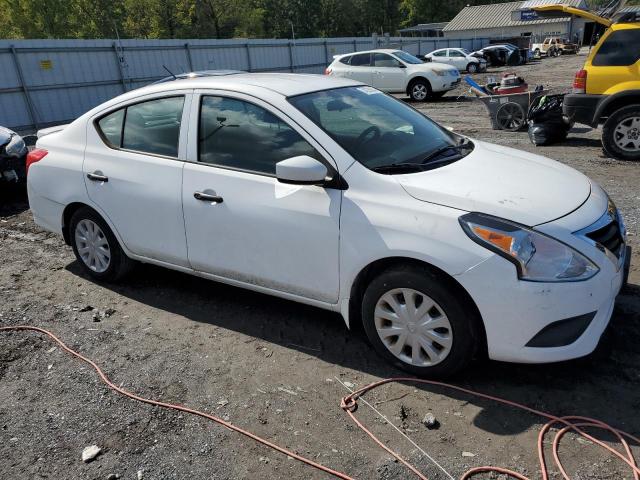 3N1CN7AP3JL837965 - 2018 NISSAN VERSA S 白色 照片 4