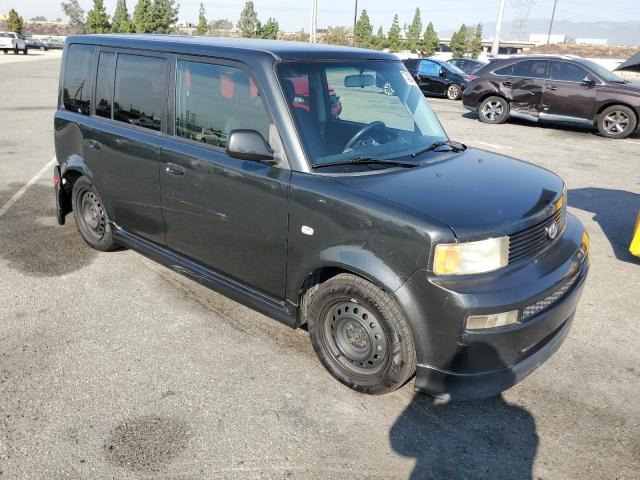 JTLKT324964090255 - 2006 TOYOTA SCION XB GRAY photo 4