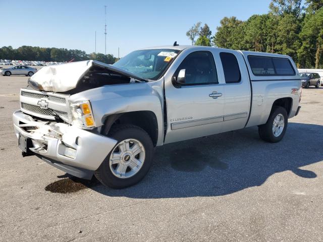 1GCSKSE38AZ262198 - 2010 CHEVROLET SILVERADO K1500 LT SILVER photo 1