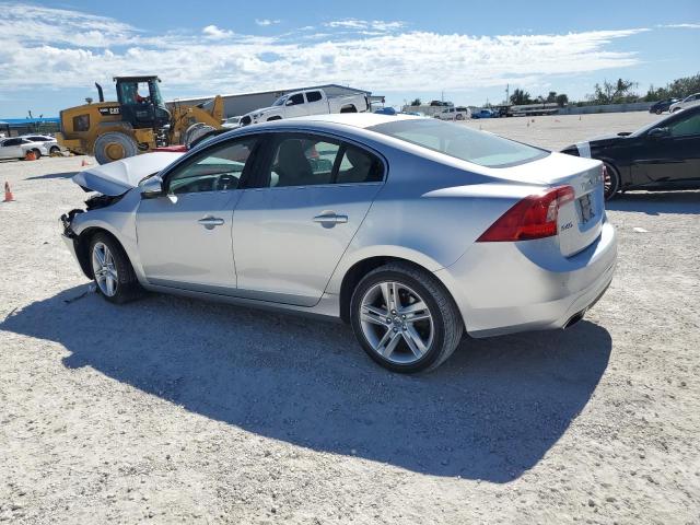 YV1612TK6F1339259 - 2015 VOLVO S60 PREMIER GRAY photo 2