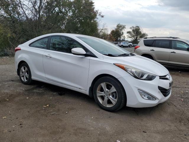 KMHDH6AE0DU007404 - 2013 HYUNDAI ELANTRA CO GS WHITE photo 4