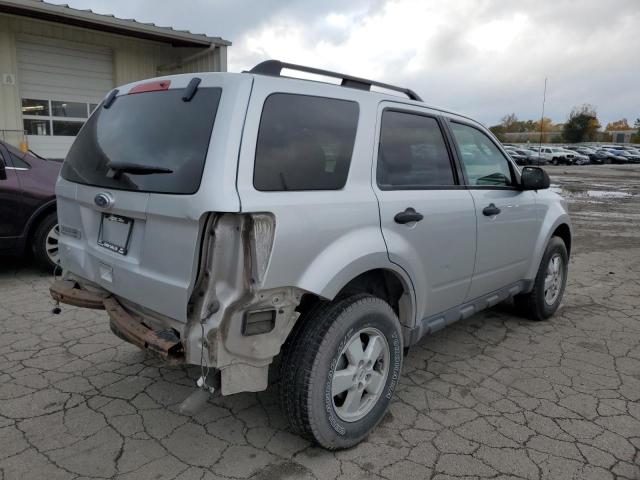 1FMCU0D77AKA03438 - 2010 FORD ESCAPE XLS XLT SILVER photo 3