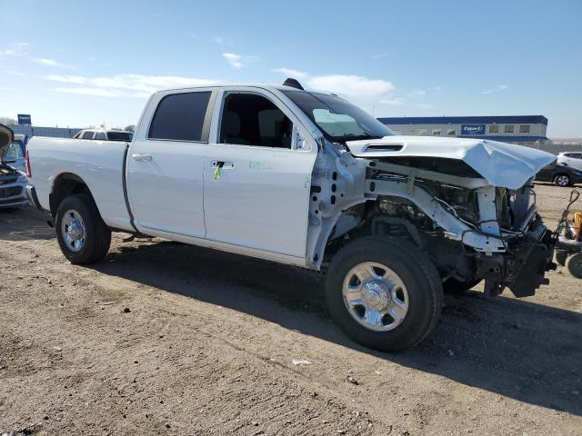 3C6UR5DL0NG224016 - 2022 RAM 2500 BIG HORN/LONE STAR WHITE photo 4