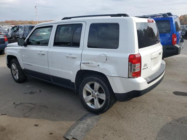 1C4NJRFB0ED661012 - 2014 JEEP PATRIOT LATITUDE WHITE photo 2